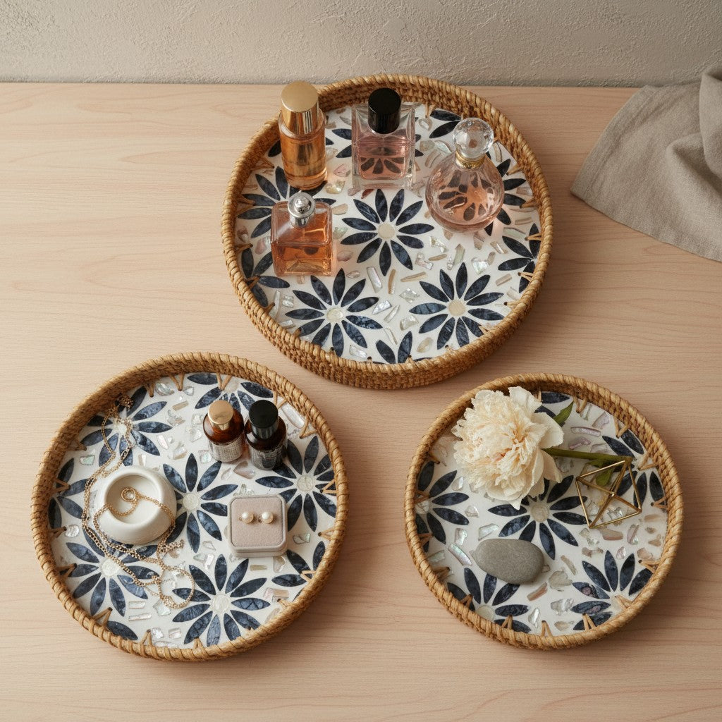 Dark Daisy Round Tray Set – 3 Piece
