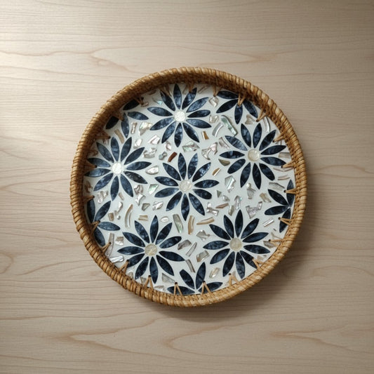 Dark Daisy Round Tray Set – 3 Piece