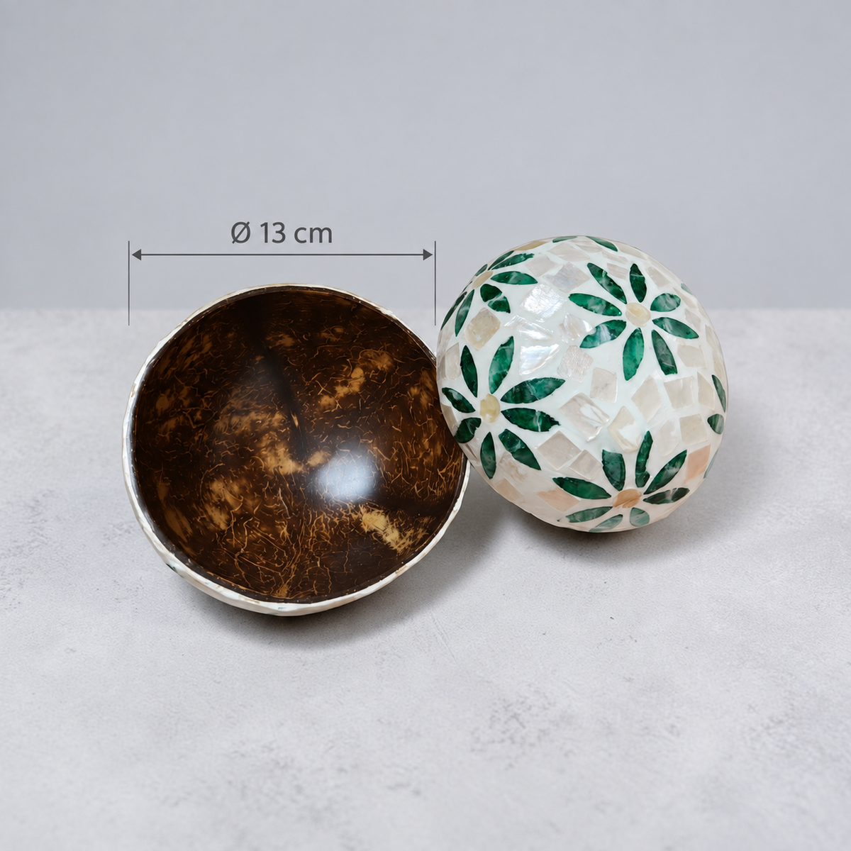 Green Daisy coconut bowl diameter 13 cm