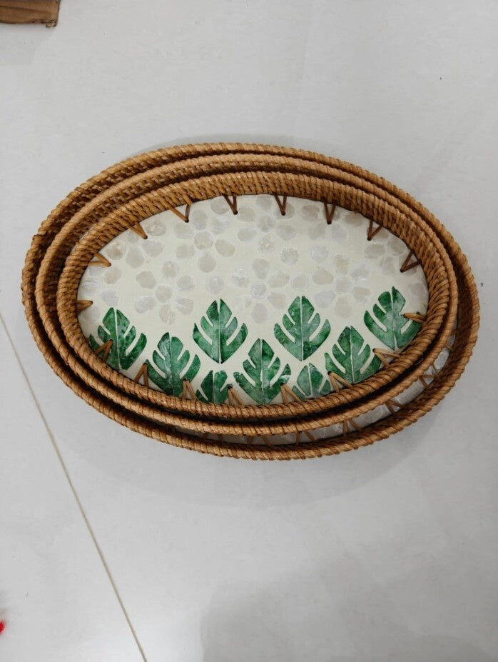 Original photo of the three oval trays nested