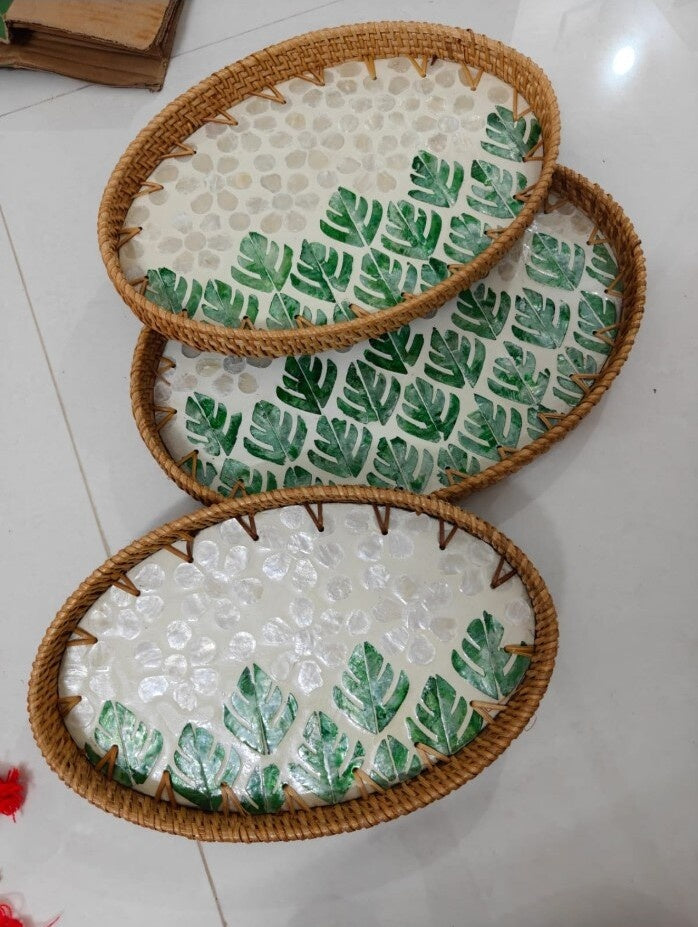 Original photo of three oval leaf mosaic trays